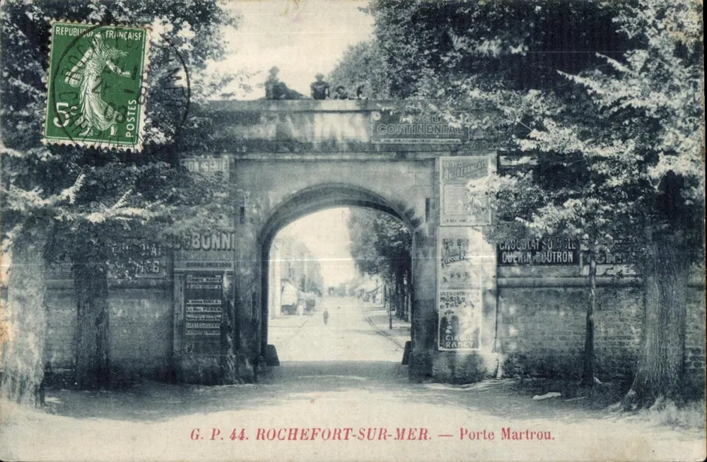 ROCHEFORT-SUR-MER — Porta Martrou — G.P. 44 - Frente