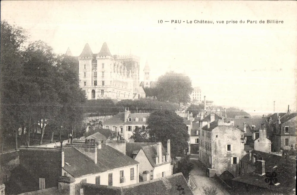 Pau - O Castelo, vista tirada do Parc de Billière — editor não identificado, n° de série 10 - Frente