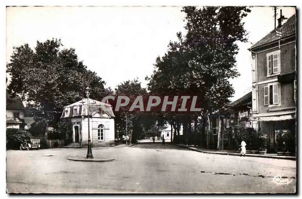 Lure (Haute-Saône) — Die Gare-Platz und die Avenue du Square — Photo Combier Mâcon - Vorderseite