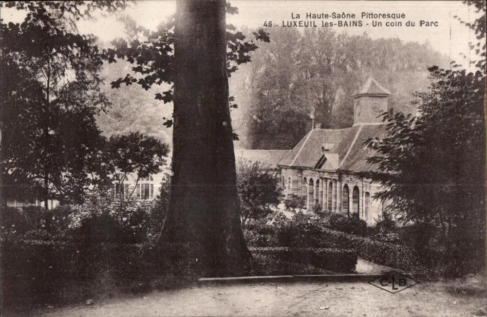 LUXEUIL-LES-BAINS — Um canto do Parque — Editor C.L.B. n°46 - Frente