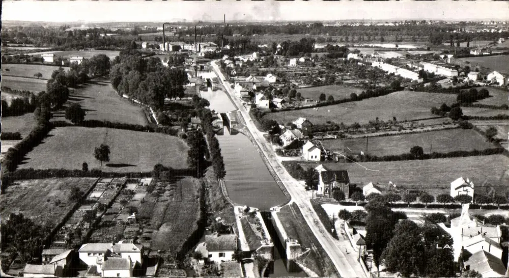 O Canal do Centro — Montchanin, as Minas — editor Commerce et Transports, n°27-70 - Frente
