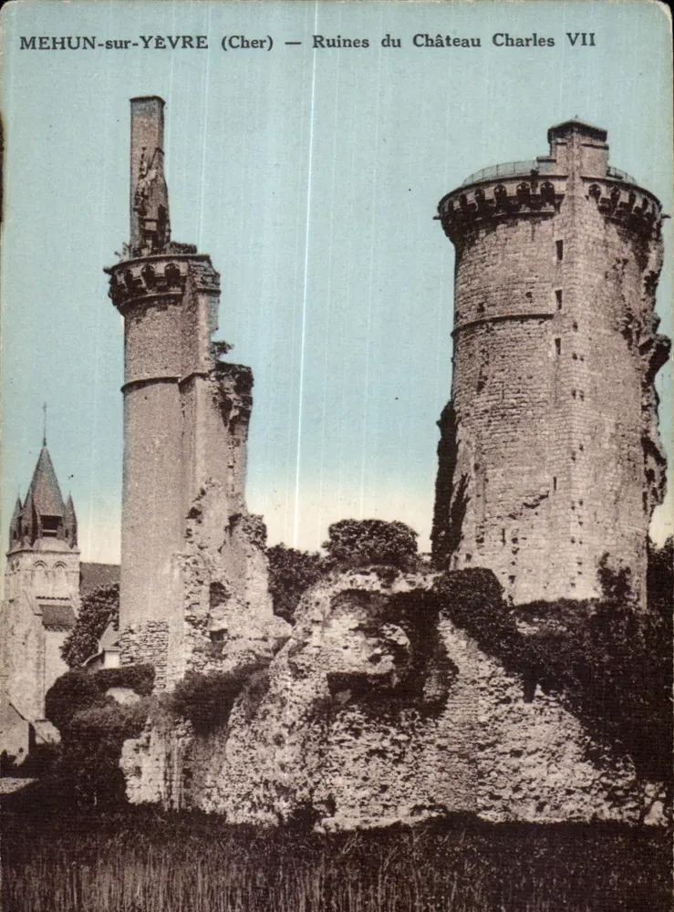 MEHUN-sur-YÈVRE (Cher) — Ruinen des Schlosses Charles VII - Vorderseite
