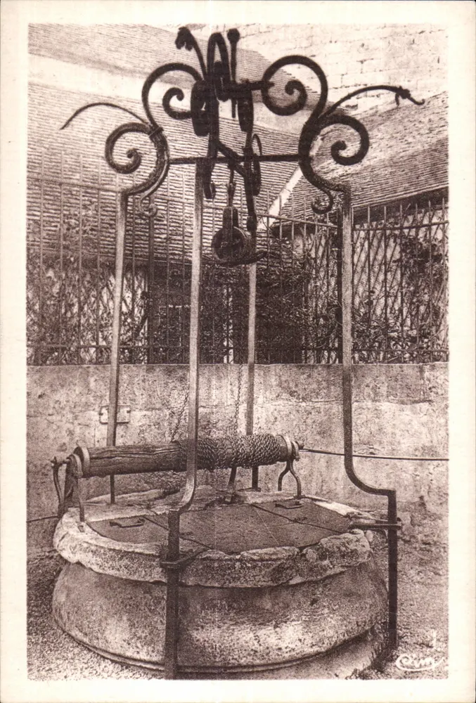 Semur-en-Auxois — Der Alte Brunnen — Verlag Céven - Vorderseite