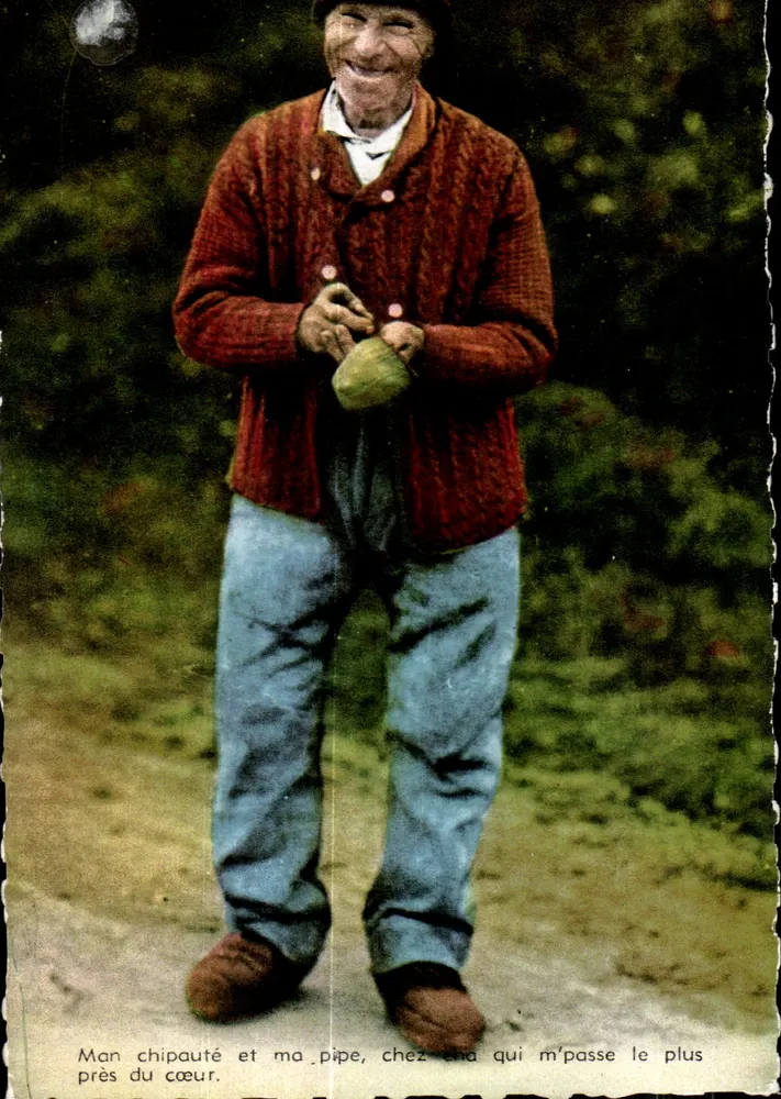Homem sorridente com cachimbo — carta postal — Éditions Saint-Pierre-Eglise (Manche), n°4079 - Frente