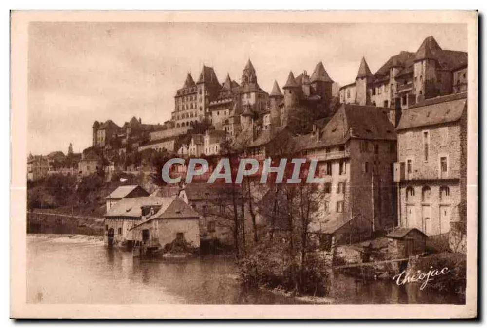 Château de Châteaujac — Ansicht über den Fluss — Châteaujac - Vorderseite