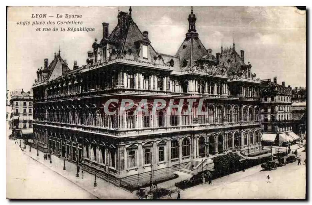 LYON — A Bolsa — canto da place des Cordeliers e rue de la République - Frente