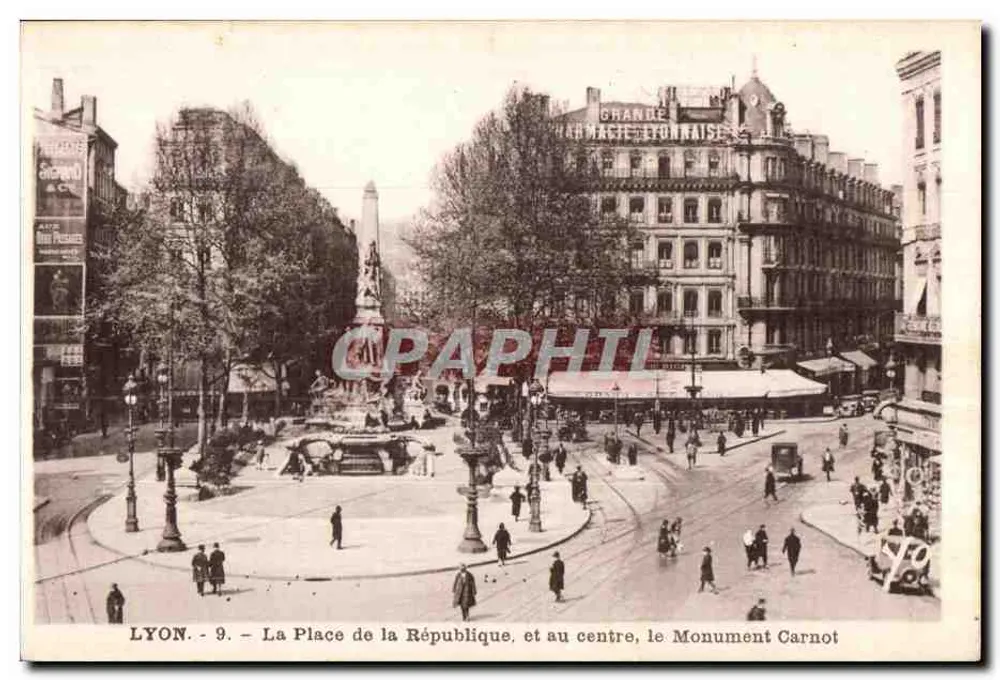 LYON - Ansicht der Place de la République und in der Mitte, der Monument Carnot — n°9 - Vorderseite