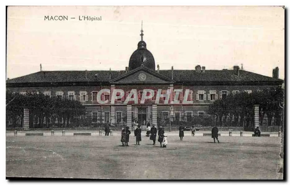 Macon — L'Hôpital — bâtiment principal avec dôme et horloge, éditeur CPAPHIL - Frente