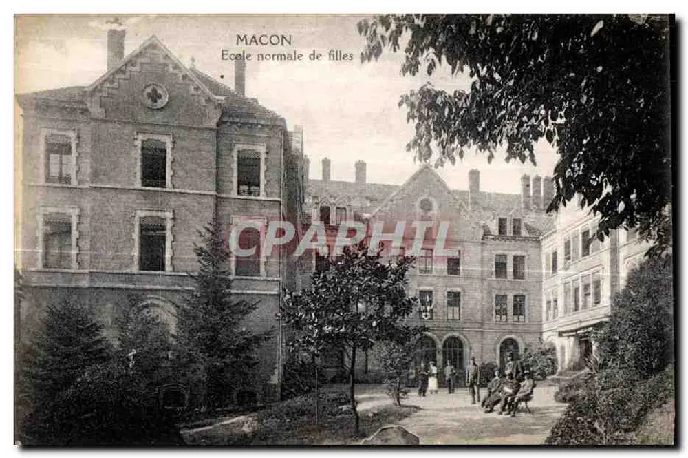 Macon — Escola Normal de Meninas - Frente