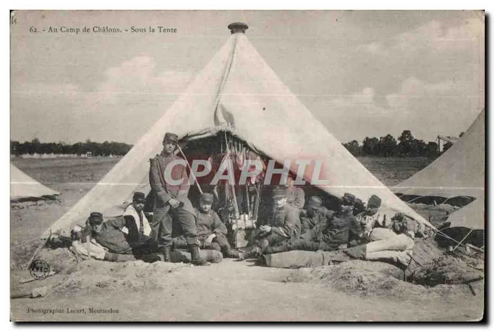 Lager von Châlons — Unter der Zelt — Photographie Locart, Mourmelon - Vorderseite