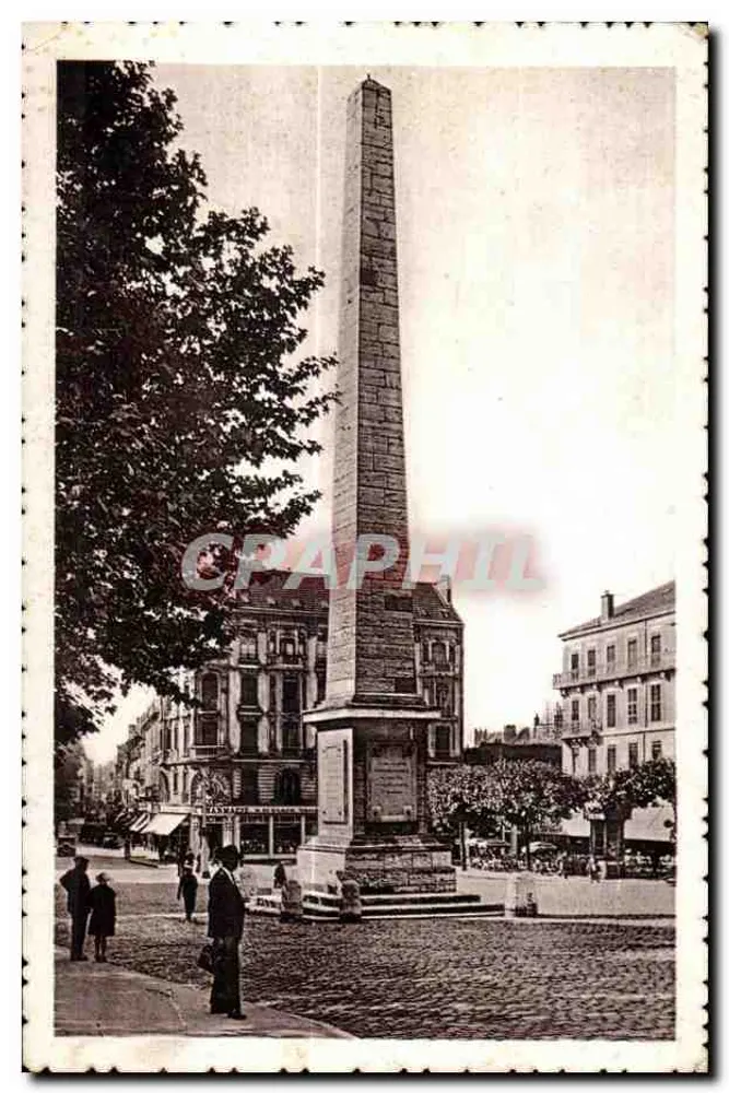 Obélisco da praça da República — Paris - Frente