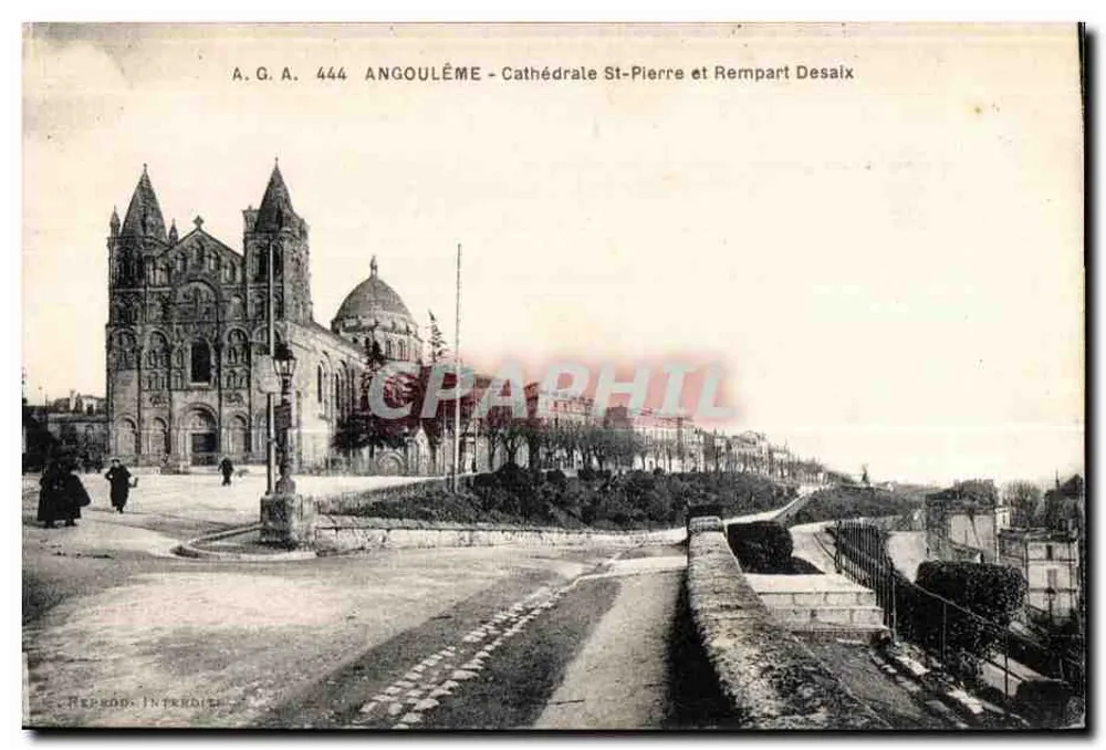 Angoulême — Kathedrale Saint-Pierre und der Desaix-Bergfried — A.G.A. 444 - Vorderseite