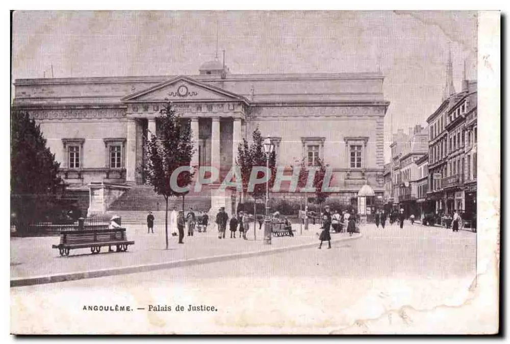 Angoulême — Palácio de Justiça - Frente