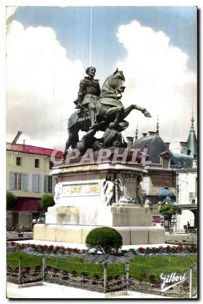 Estátua equestre de Joana d'Arc — Praça da República — Gilbers - Frente