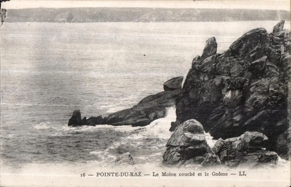Pointe-du-Raz — O Monge deitado e o Gnomo — LL - Frente