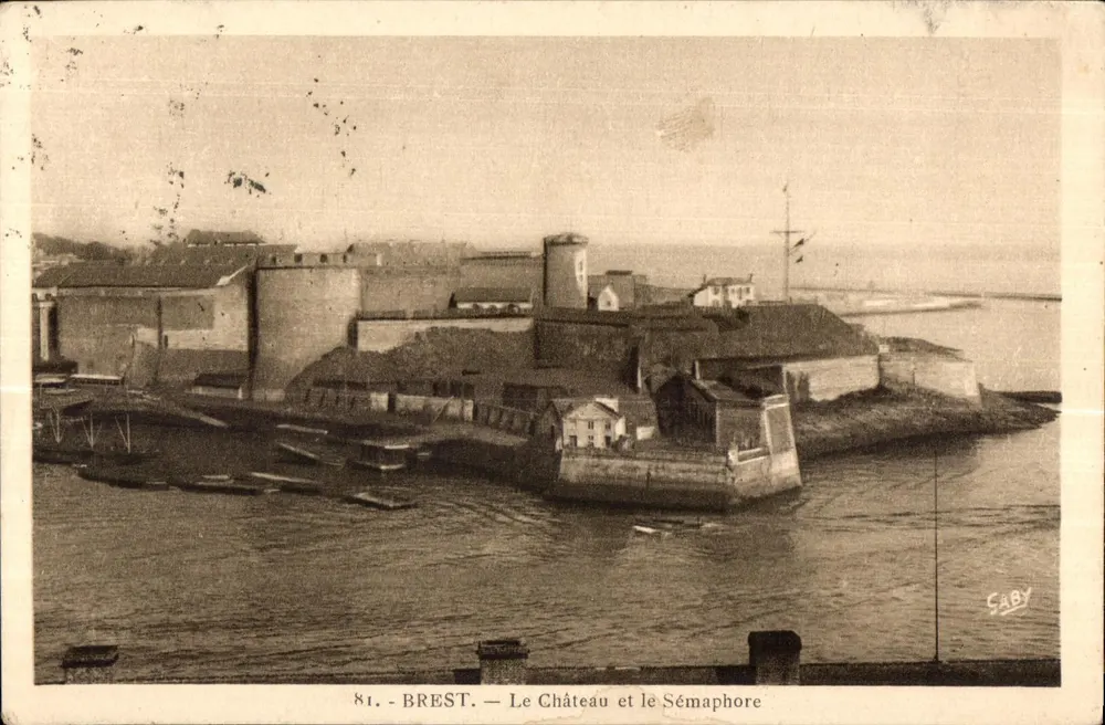 Brest — O Castelo e o Sémaphore — Caby - Frente