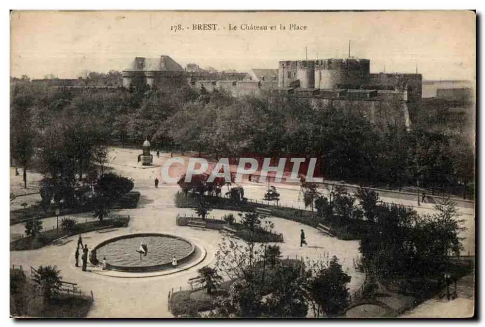 Brest - O Castelo e a Praça — Bilhete postal antigo n°178, editor não visível - Frente