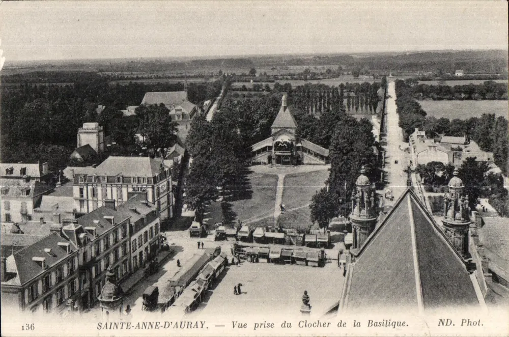 Sainte-Anne-d'Auray — Ansicht vom Kirchturm der Basilika — ND. Phot. n°136 - Vorderseite