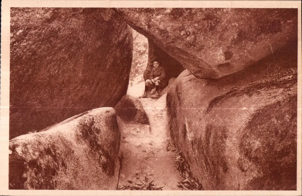 Devilscher Couloir — Huelgoat — Verlag: Lévy et Neudraen, Paris - Vorderseite