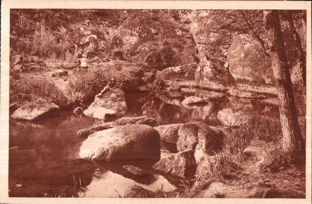 Wyjście z Gouffre — Huelgoat (Finistère) — Wydawca: Lévy i Neurbin, Paryż - Awers
