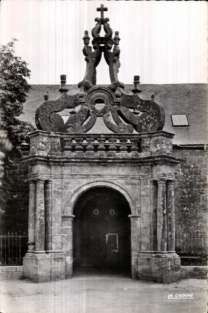 Portal der Kirche Saint-Cornély — Carnac (Morbihan) — Verlag 'La Cigogne' - Vorderseite