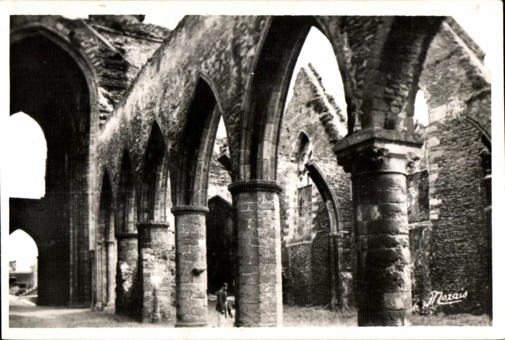 Ruïnes van de Abdij van Sint-Maarten — Brest en de omgeving — J. Nozaïs, Nantes - Voorkant