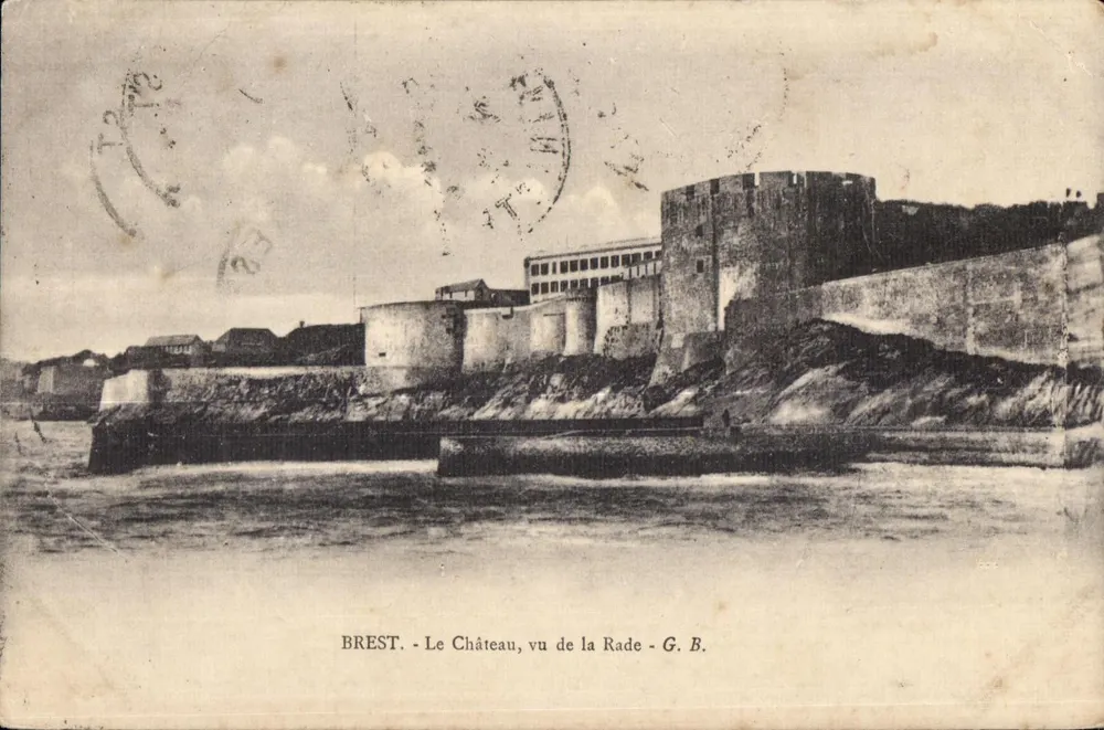 Brest - O Castelo, visto da Baía - G.B. - Frente