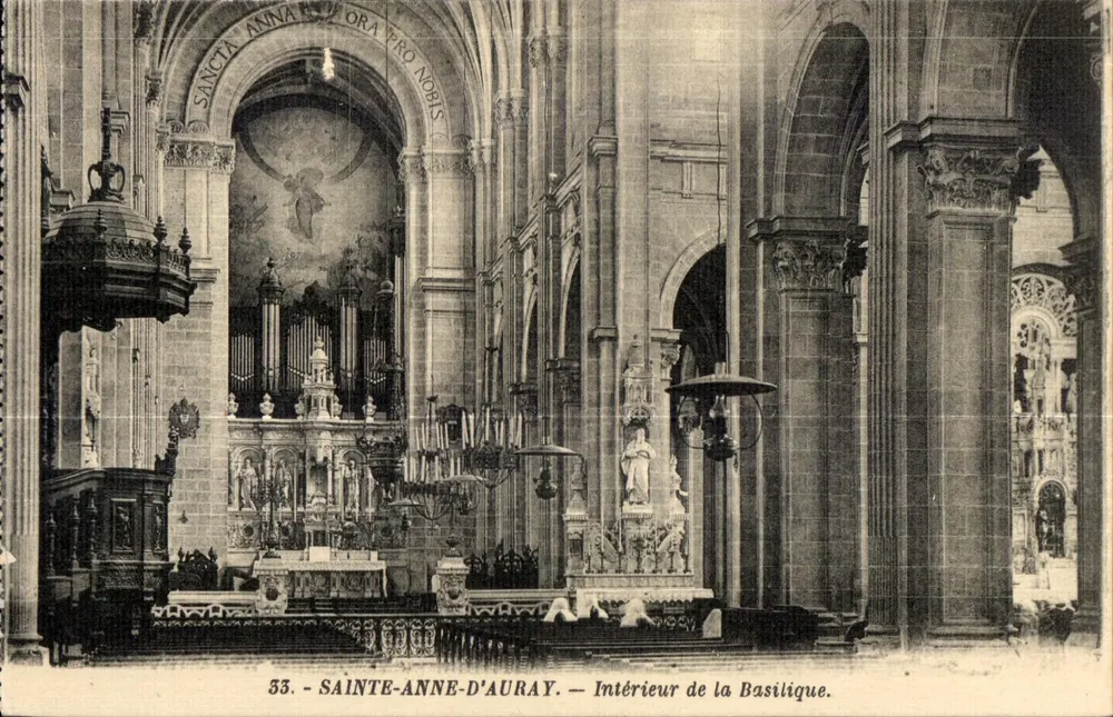 Sainte-Anne-d'Auray — Innenansicht der Basilika — G. Arraud, Verleger - Vorderseite