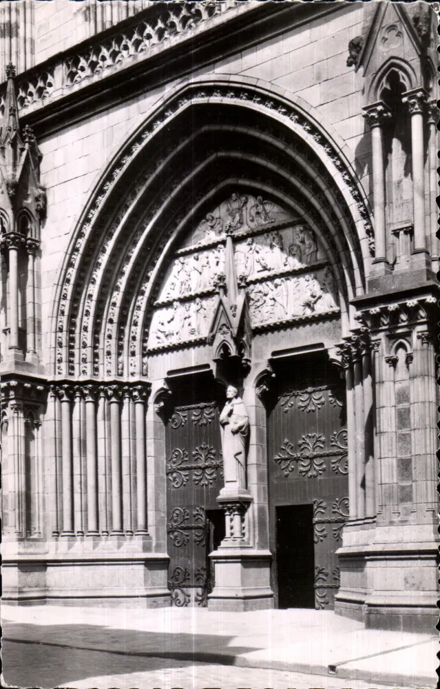 Portal da Catedral de São Pedro — Vannes — Edições Zoua - Frente