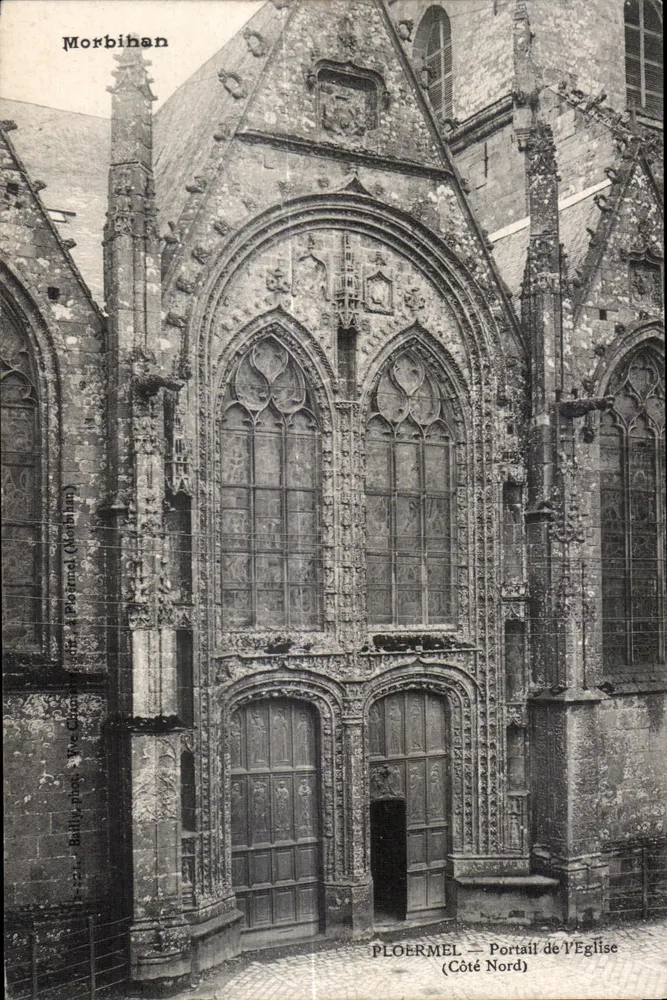 Ploërmel — Portal der Kirche (Nordseite) — We Chouan (Morbihan) - Vorderseite