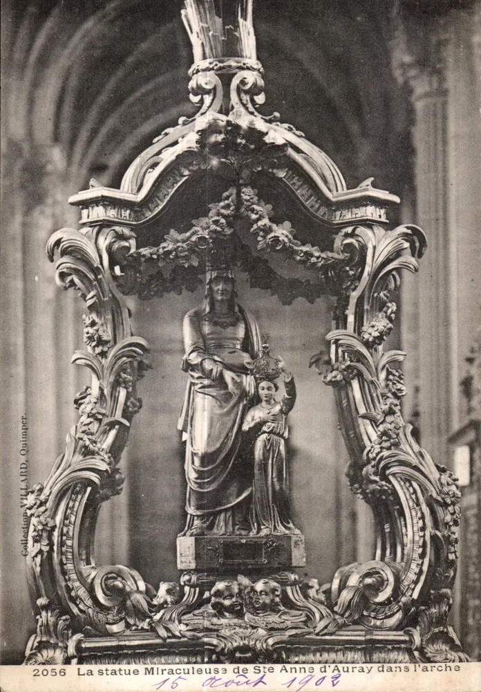 Estátua milagrosa de Santa Ana d'Auray na arco — Quimper — editor HILLARD, n° 2056 - Frente