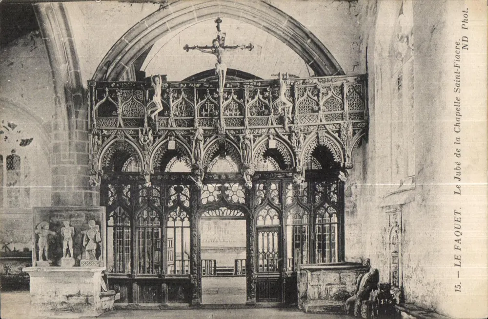 Der Jubé der Kapelle Saint-Fiacre — Innenansicht einer gotischen Kapelle — ND-Fiaçre, ND-Phot. - Vorderseite