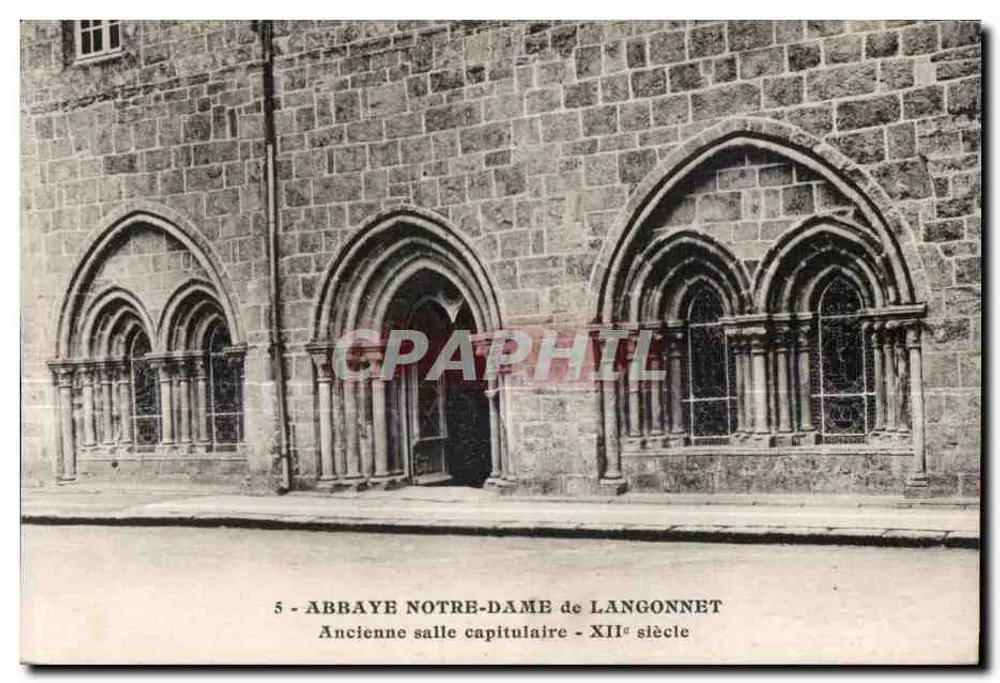 Abtei Notre-Dame de Langonnet — Ehemaliger Kapitelraum — 12. Jahrhundert - Vorderseite