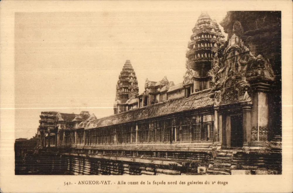 Angkor-Vat — Westflügel der nördlichen Fassade der zweiten Etage — Édition Albert Portal, Nr. 542 - Vorderseite