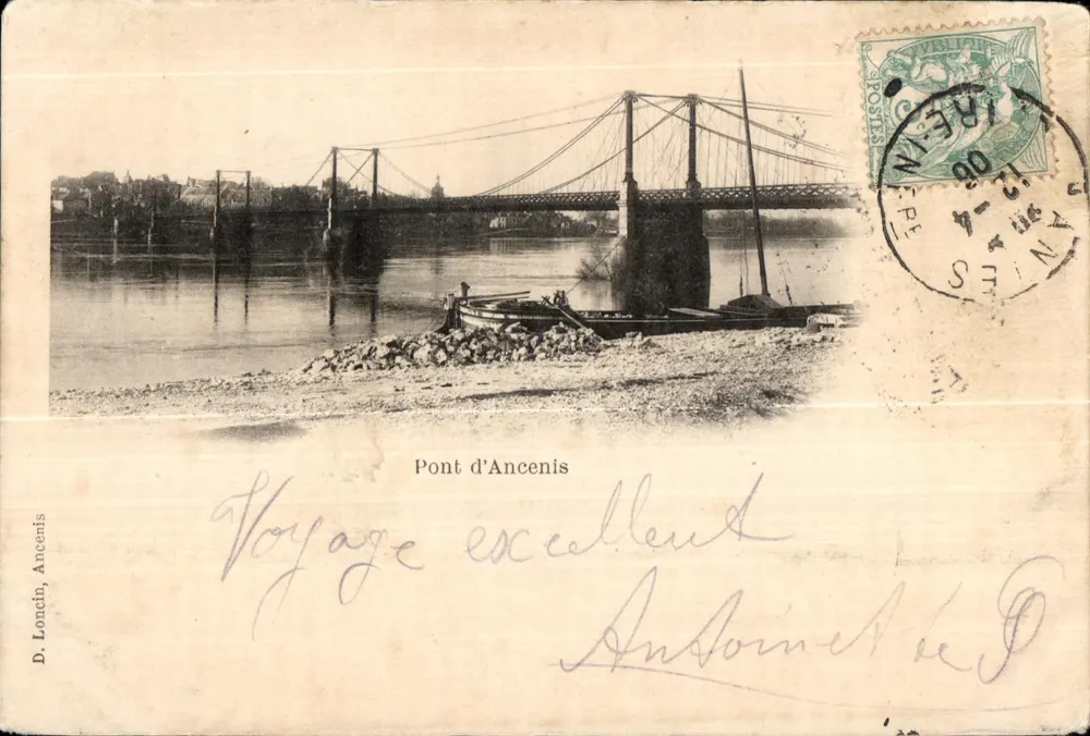 Pont d'Ancenis — vista do ponte suspensa sobre a Loire — D. Londin, Ancenis - Frente