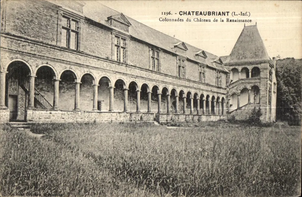 Châteaubriant (L.-Inf.) — Säulen des Renaissance-Schlosses — Chiché-Drennars & Ponauce - Vorderseite