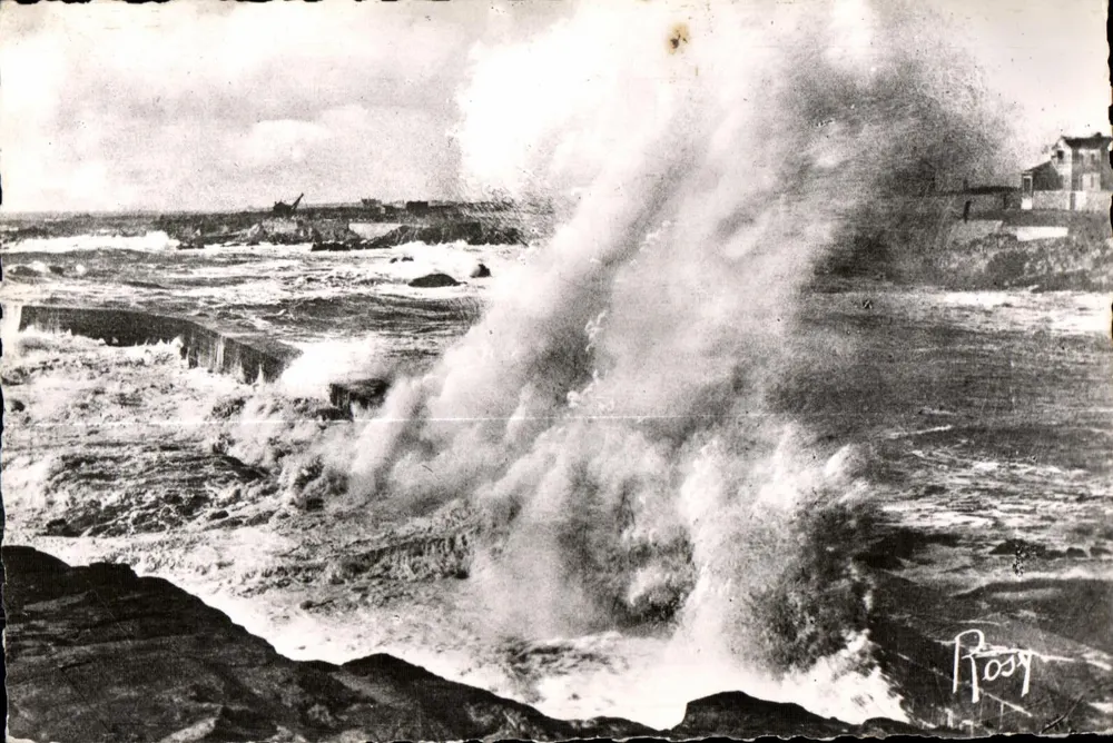 Batz-sur-Mer — Eine Monsterwelle auf der Mole — F. Chapeau, Nantes, Nr. 30 - Vorderseite