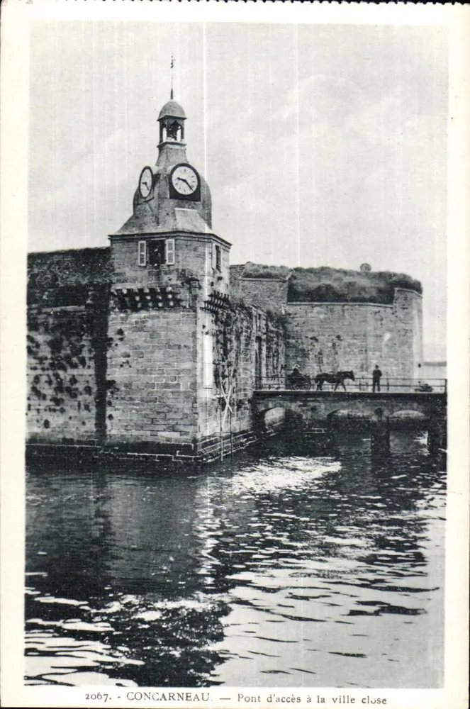 Concarneau — Ponte de acesso à cidade fechada — N° 2067 - Frente