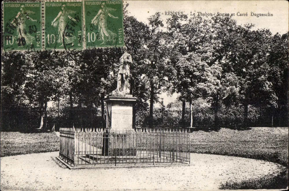 Rennes - Le Thabor - Statue und Platz Duguesclin - Vorderseite