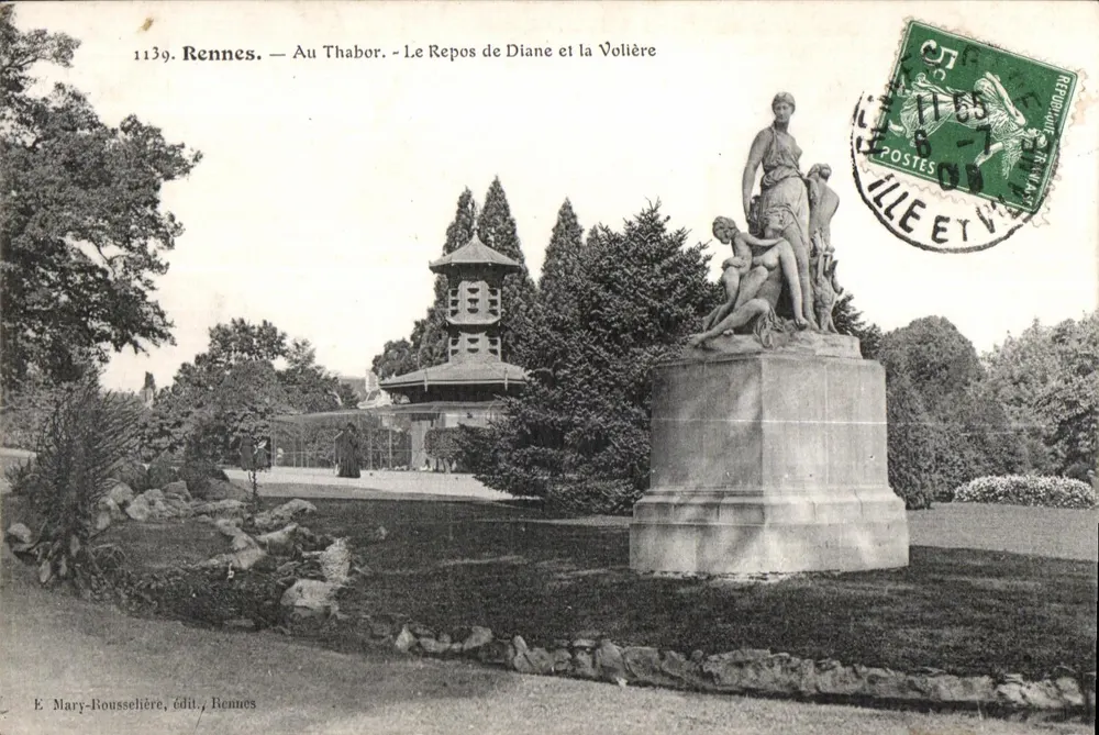 Rennes — Auf dem Thabor — Die Ruhe der Diana und das Volierenhaus - Vorderseite