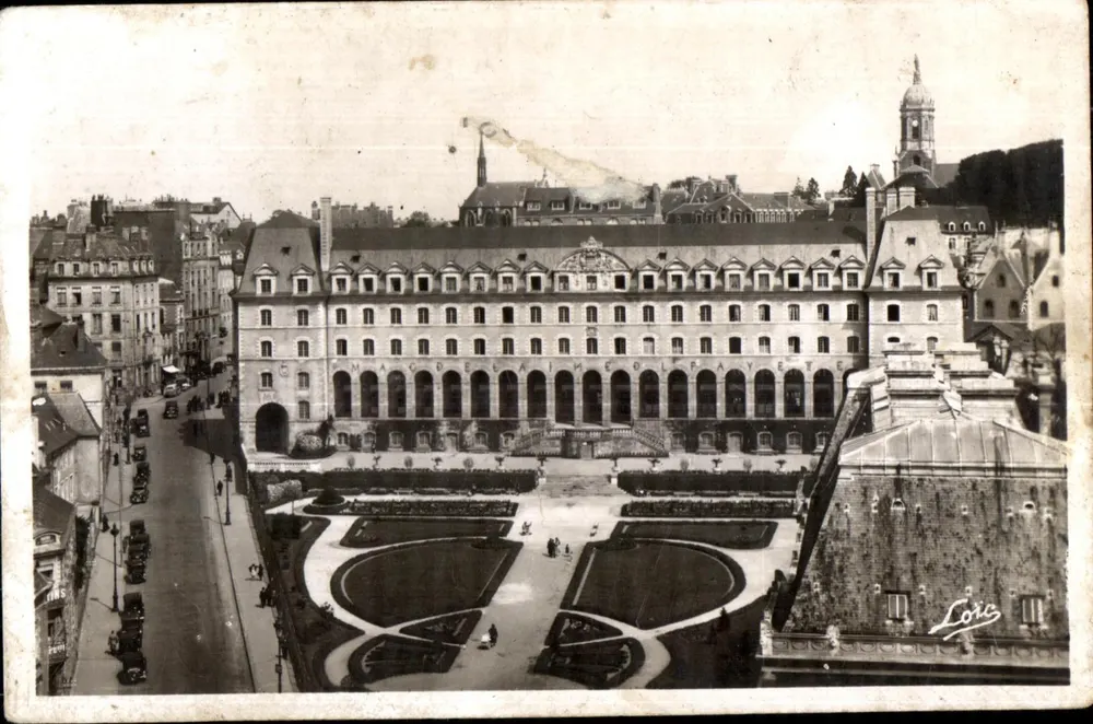 Rennes - O Palácio Saint-Georges — vista do jardim e do edifício — editor Laurent, n°494 - Frente
