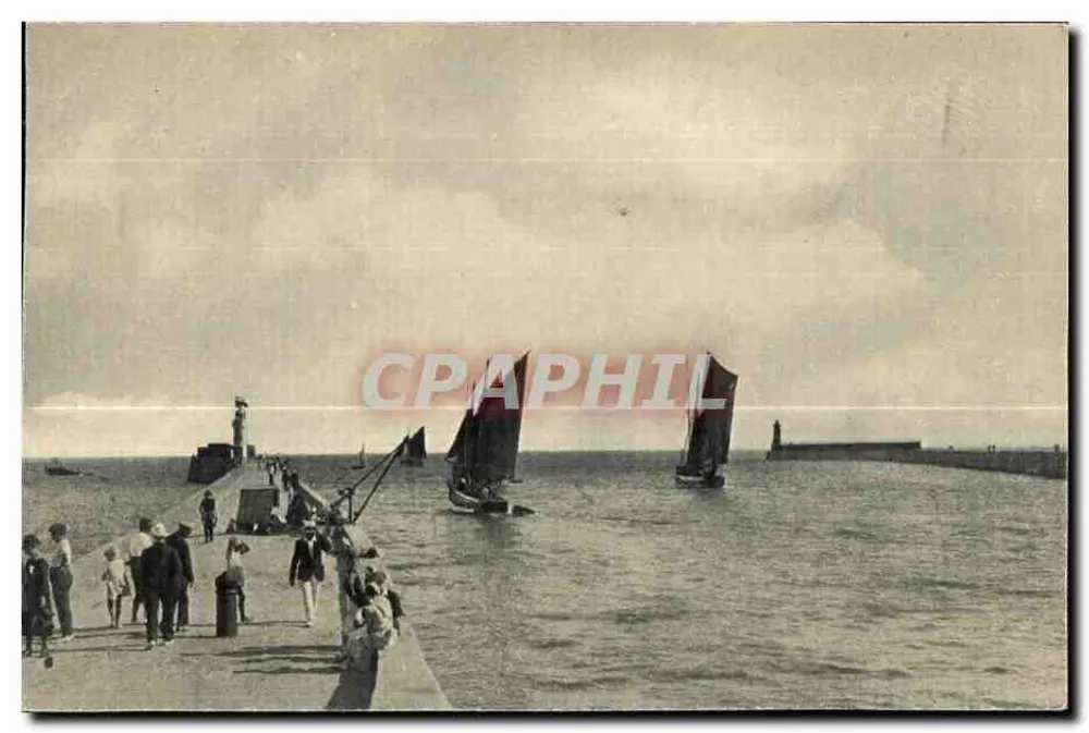 Les Sables-d'Olonne — Saída das barcas de pesca — Hélioğre Vire Combier Macon - Frente