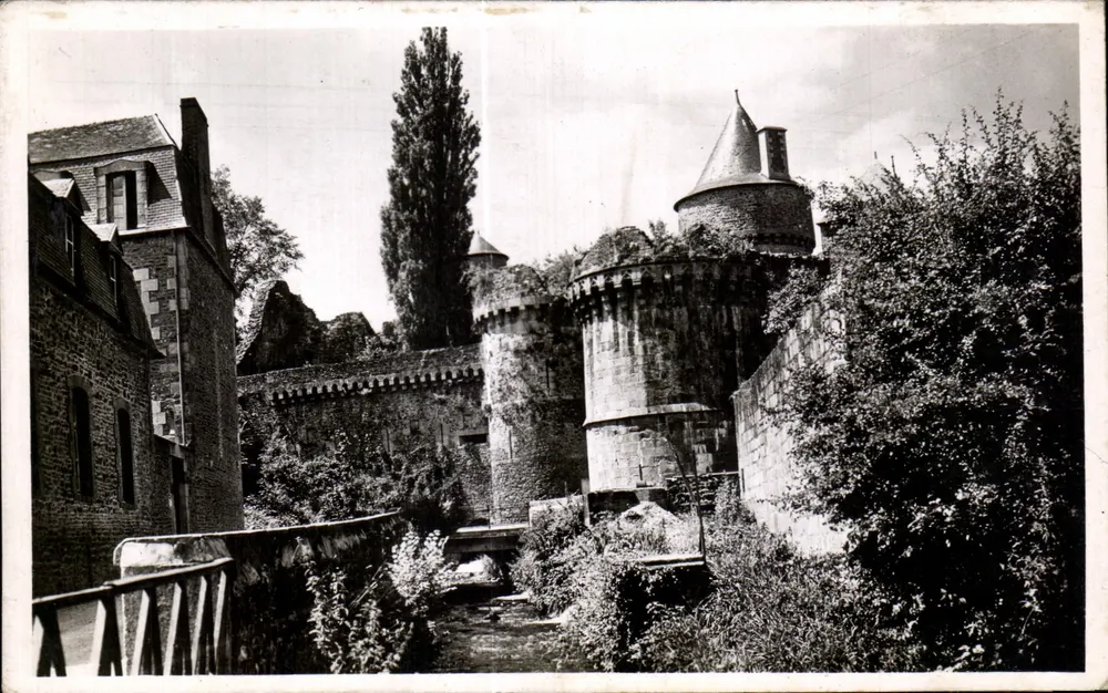 Fougères - Tor Notre Dame und der Nançon — Ausgabe « La Cigogne » - Vorderseite