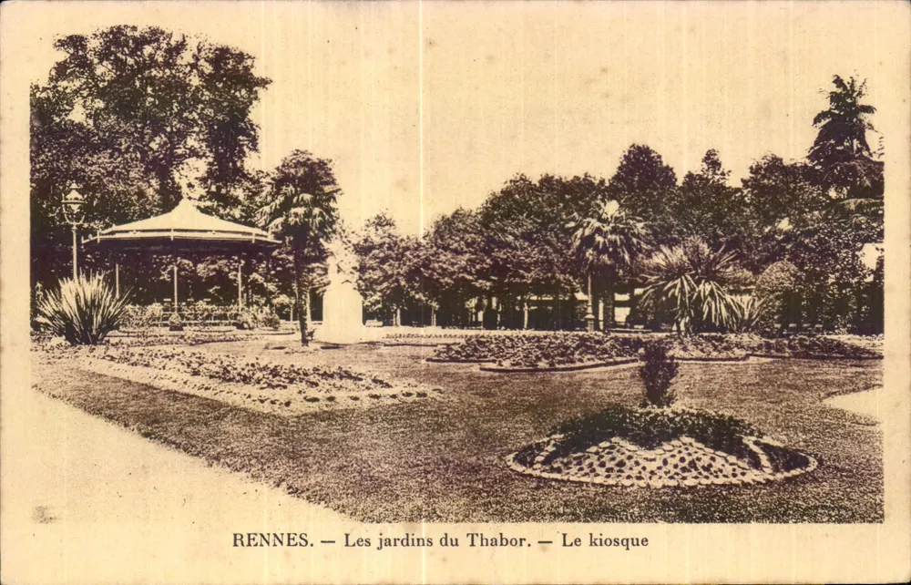 Rennes — Os jardins do Thabor — O kiosque - Frente
