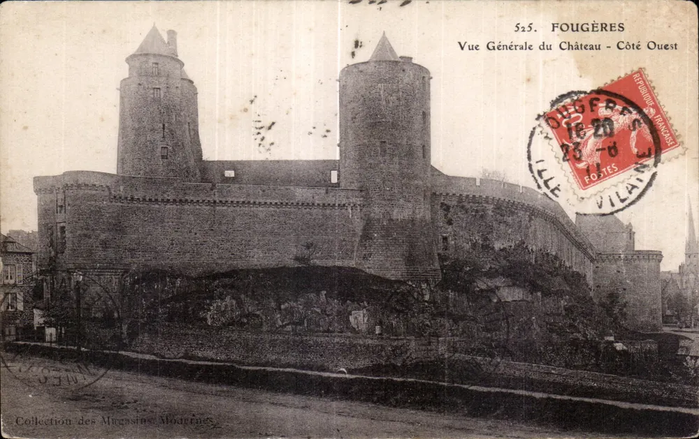 Fougères — Allgemeiner Blick auf den Schloss — Westseite — Sammlung der Modernen Geschäfte - Vorderseite