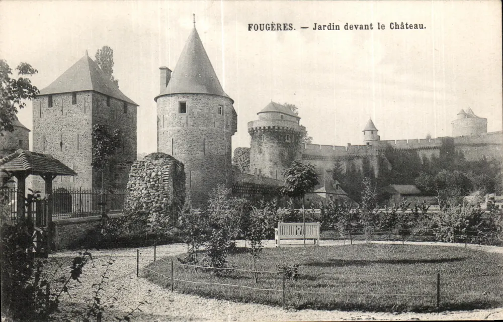 Fougères — Jardim em frente ao Castelo — Cliché A D. N° 84 - Frente