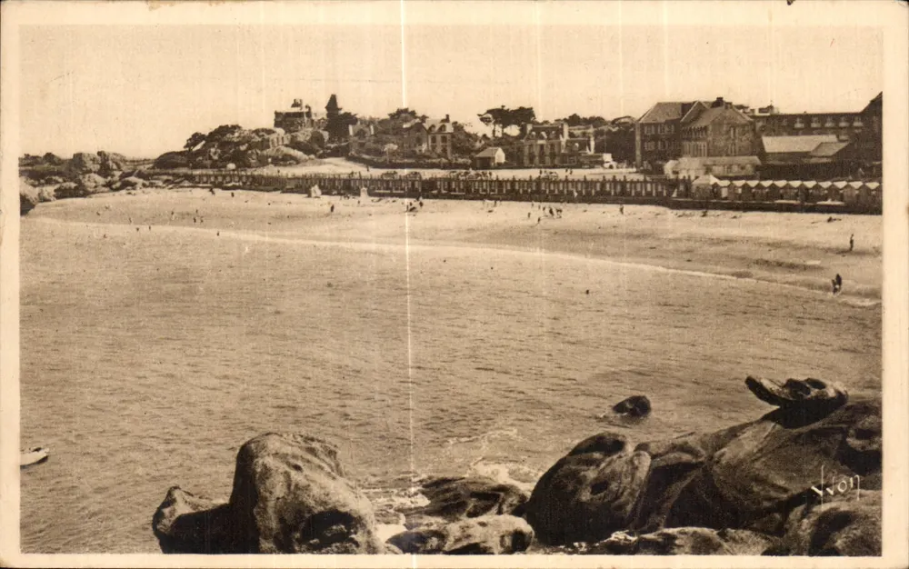 Tregastel (C.-du-N.) — Vista geral da praia — Les Éditions d'Art Yvon, n°14 - Frente