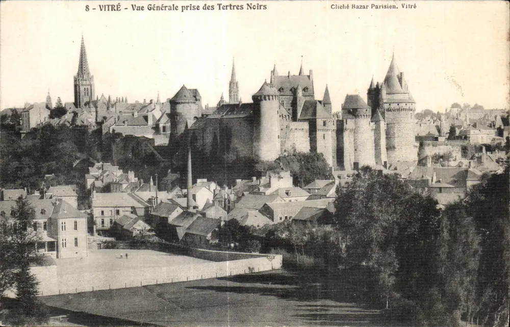 Vitré — Allgemeiner Blick von den Tertres Noirs — Foto von Bazar Parisien - Vorderseite