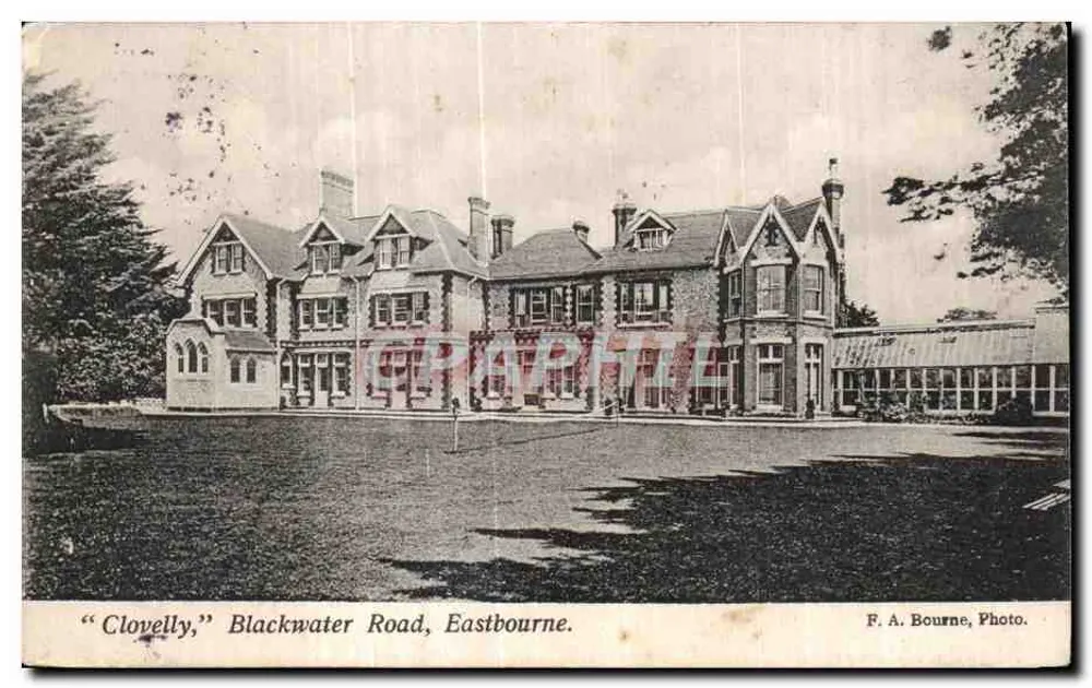Clovelly, Blackwater Road, Eastbourne — F. A. Bourne, Photo. - Vorderseite