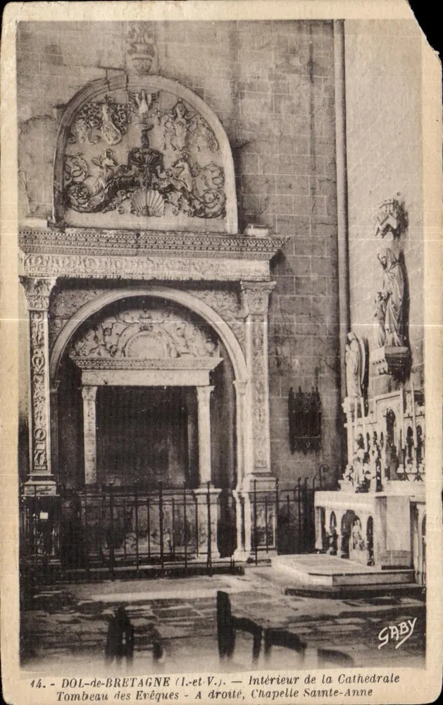 Dol-de-Bretagne — Grab der Bischöfe — Innenansicht der Kathedrale, Kapelle Sainte-Anne — Gaby - Vorderseite